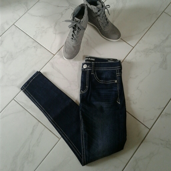 Express Denim - Express mid-rise legging jeans size 6r